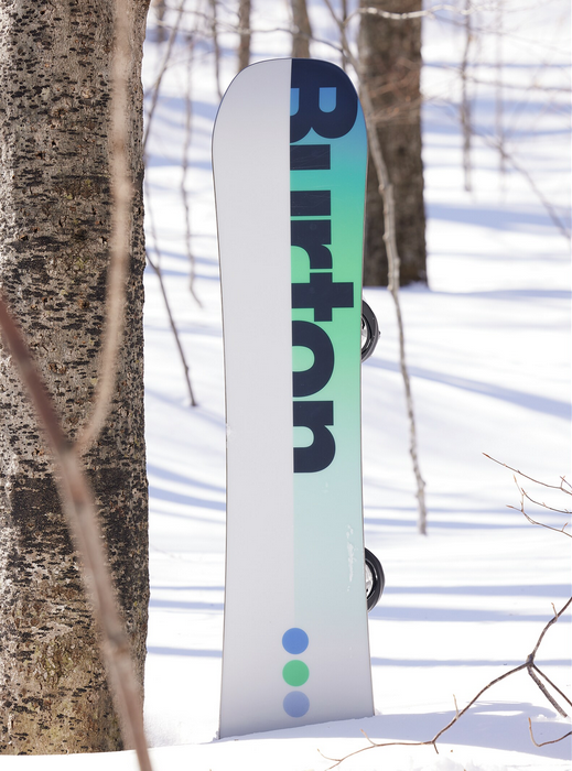 Burton Kids' Custom Smalls Camber Snowboard - Winter 2024 Burton Kids' Custom Smalls Camber Snowboard - Winter 2024