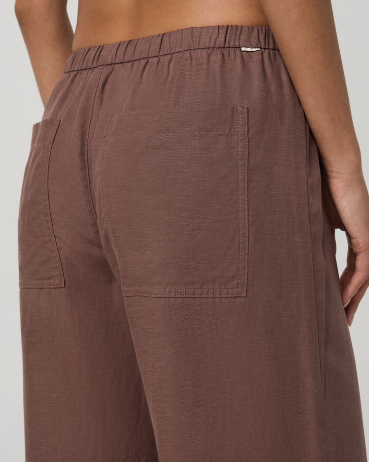 Vuori Women's Trestles Twill Crop Wideleg Pant - Spring 2026