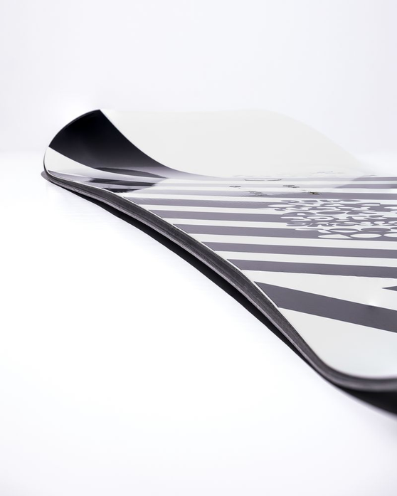 GNU Women's Barrett Snowboard - Winter 2026/2027