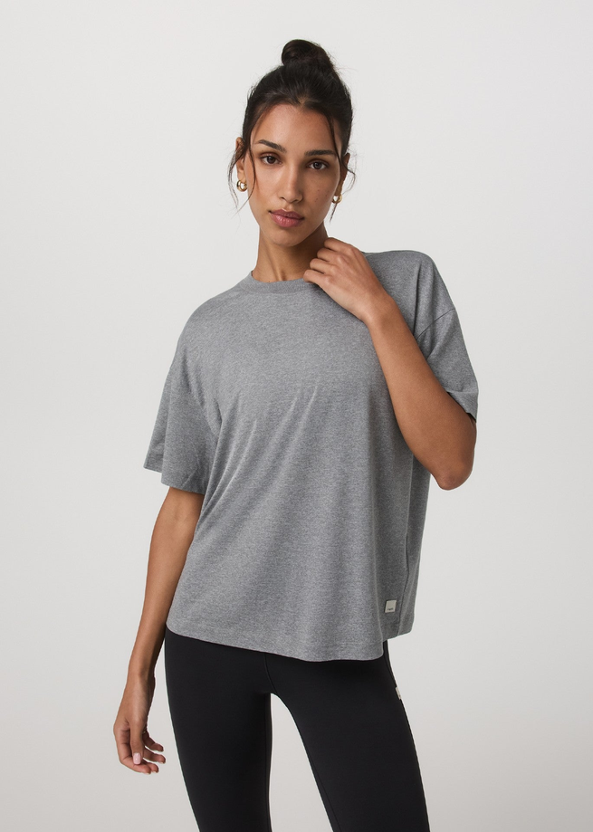 Vuori Women's Energy Tee Long - Spring 2026