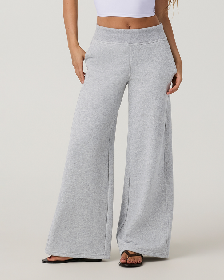 Vuori Women's Sedona Midrise Wideleg Sweatpant - Fall 2026