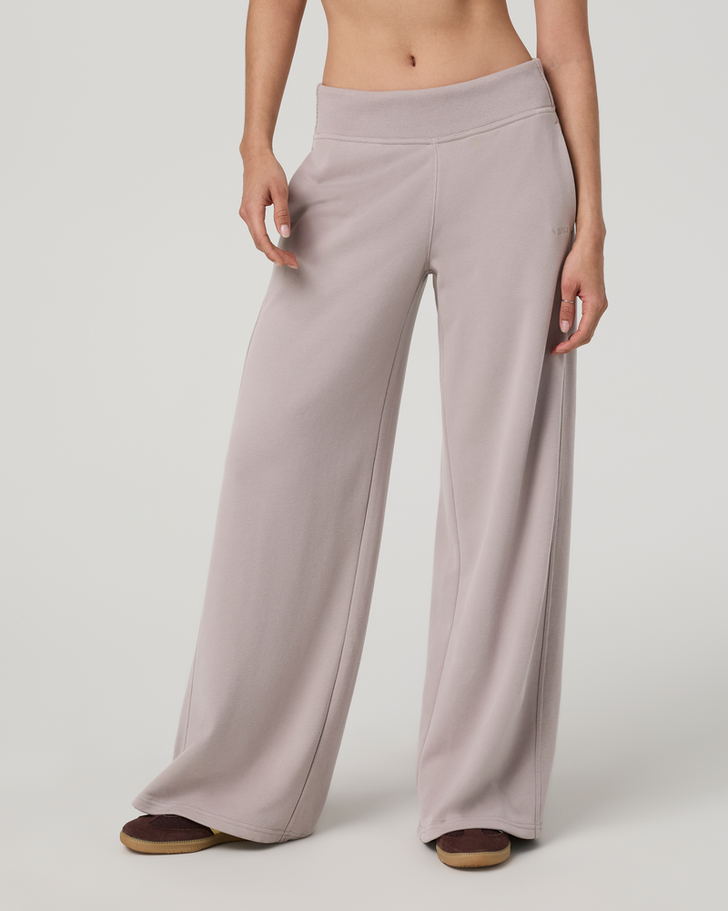 Vuori Women's Sedona Midrise Wideleg Sweatpant - Fall 2026