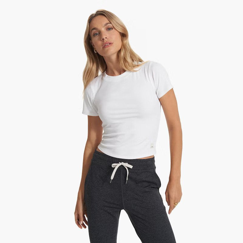 Vuori Women's Pose Fitted Tee - Spring 2023